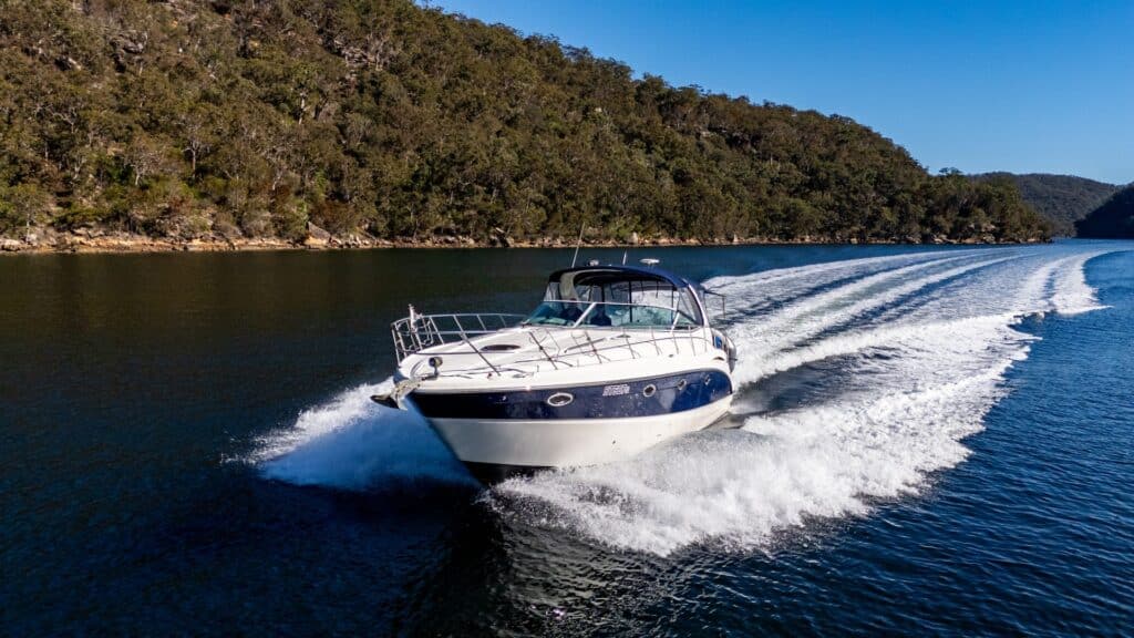 BoatWise student completing NSW Boat Licence practical training on Sydney Harbour at Akuna Bay